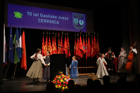 SVEČANA SEJA  GASILSKE ZVEZE CERKNICA 45 FOTO LJUBO VUKELIČ